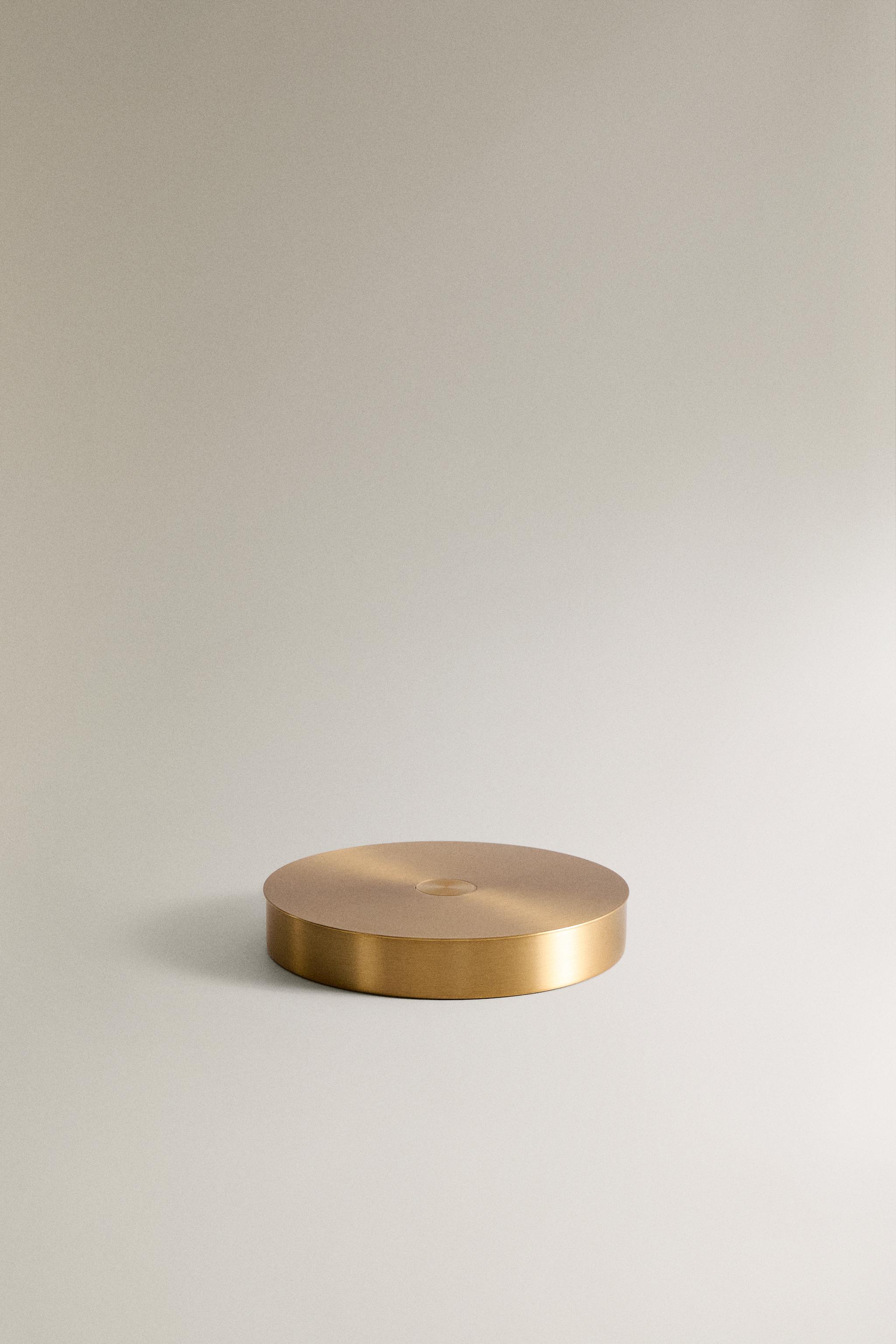 CORDLESS FOLDABLE METAL LAMP